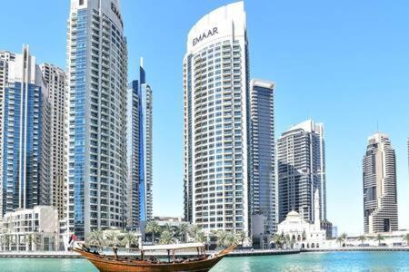 Frank Porter - Time Place Tower Apartment ดูไบ ภายนอก รูปภาพ